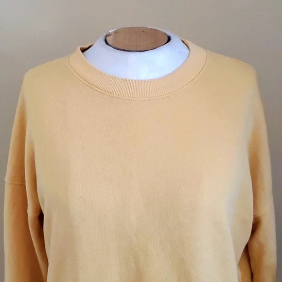 Time and Tru Crewneck Butter Yellow Sweatshirt - Picture 2 of 7